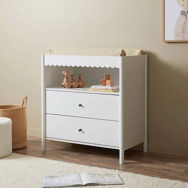Aela Change Table – White