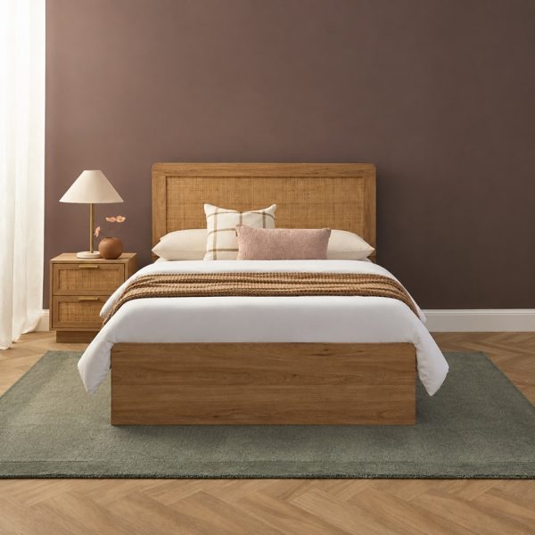 Alya Double Bed